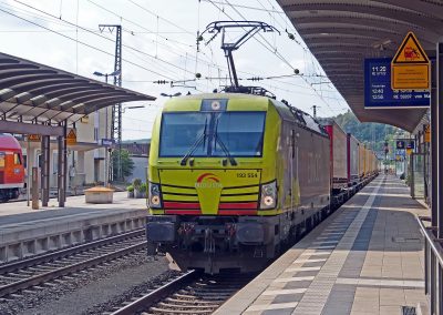 transport kolejowy